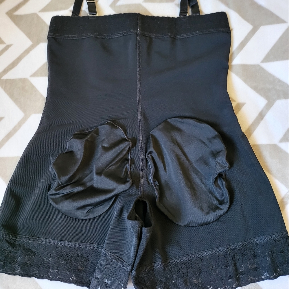 Ann Michell shapewear - Picture 2 of 11